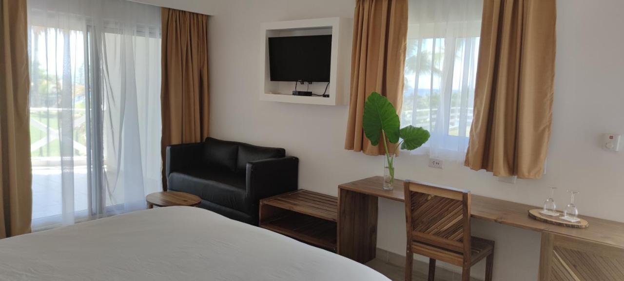 El Quemaito - Luxury Oceanfront Retreat 3* Barahona