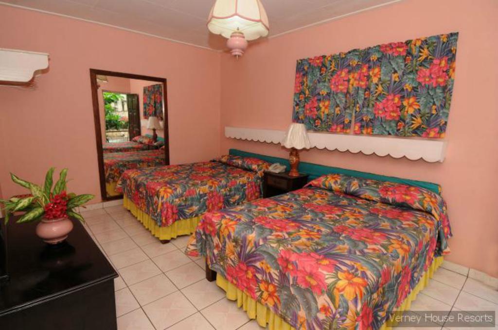 Hotel Verney House