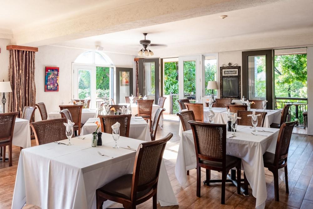 Therese Hotel 3*