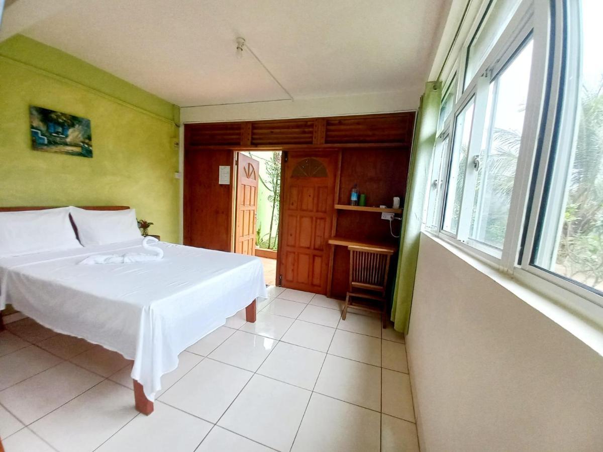 Serenity Dominica Marigot