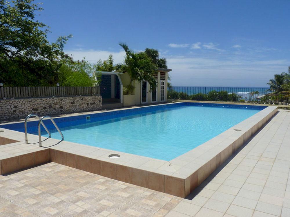 El Quemaito - Luxury Oceanfront Retreat Hotel 3*