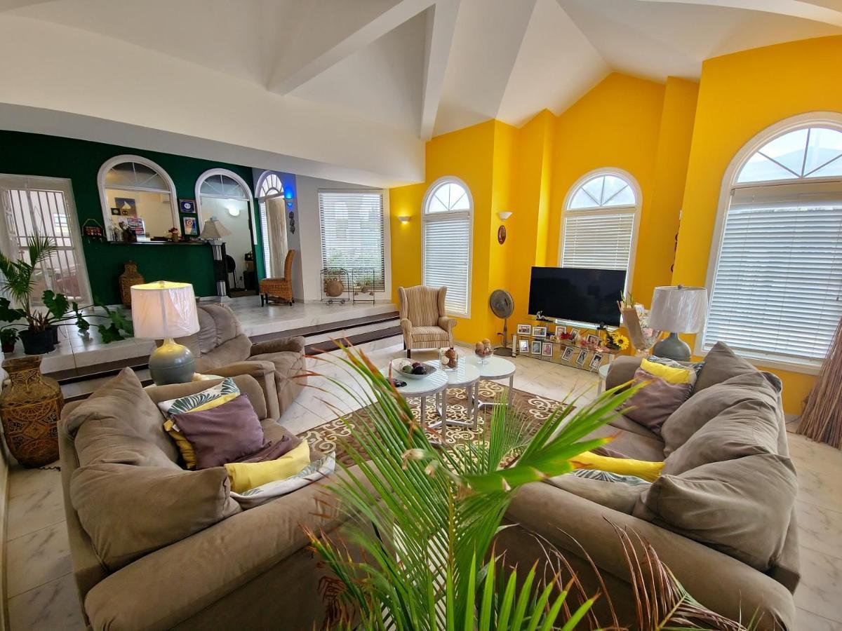 Adonai Hotel Boutique Willemstad