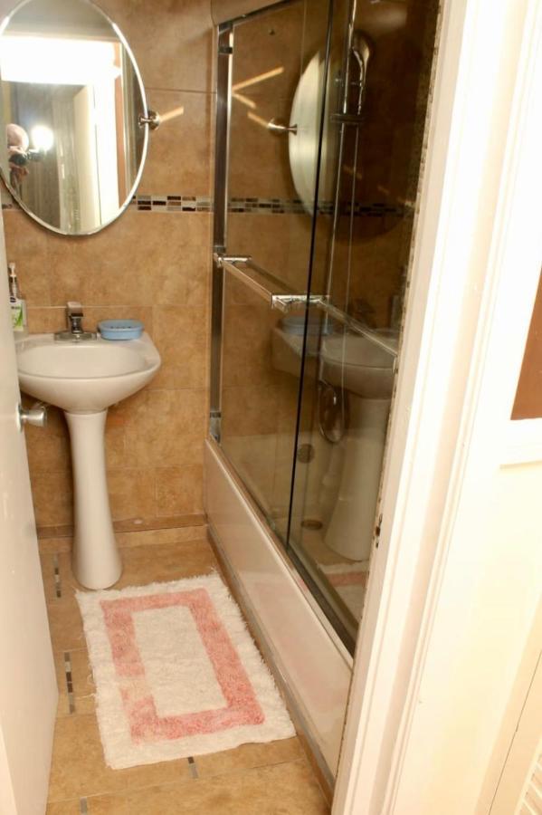 Apartment Private 2 Bedroom Beachfront Penthouse Ocho Rios, Jamaica Ocho Rios