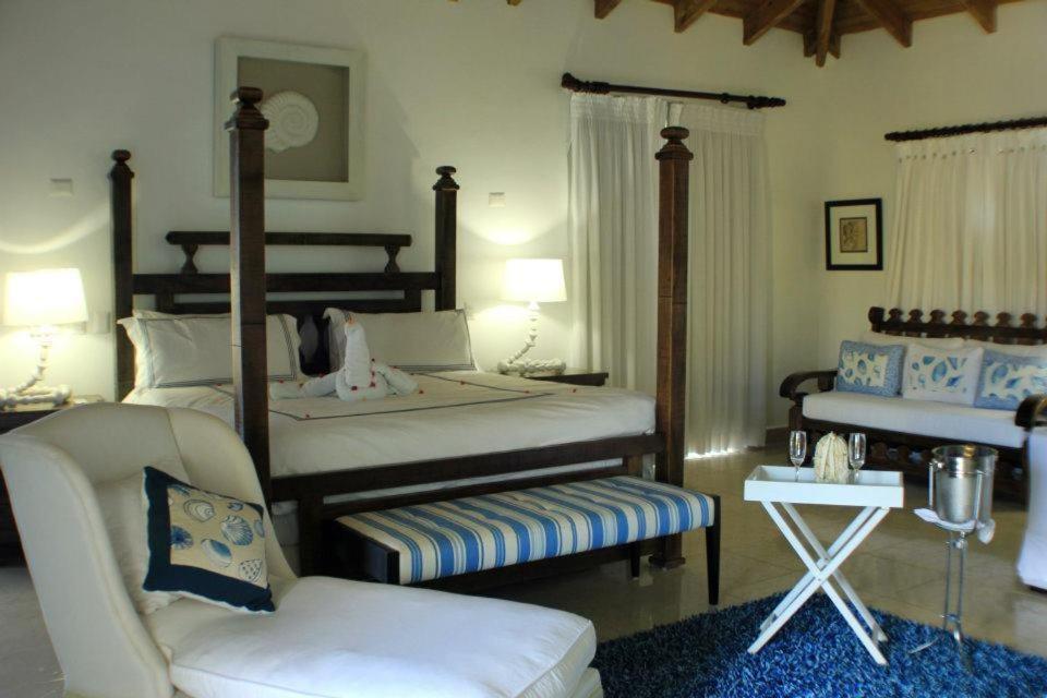 Hotel Grand Las Galeras Suites & 4*