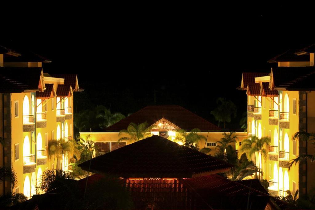 Grand Las Galeras Suites &