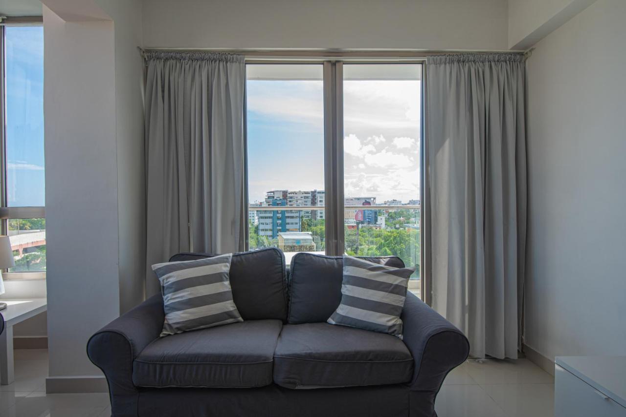 Escape Apartments, Balcony, Pool & Gym In La Julia Apartamento