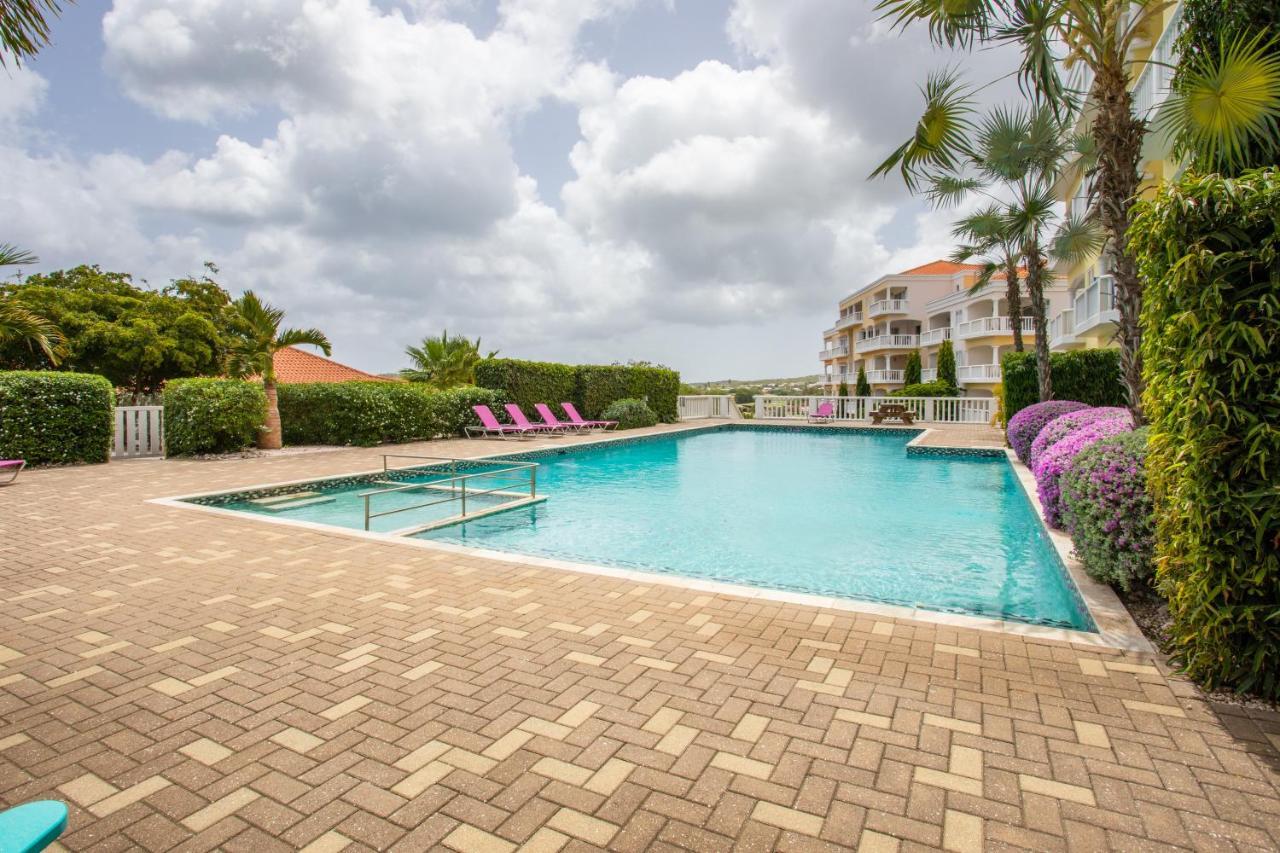 Blue Bay Apartment *