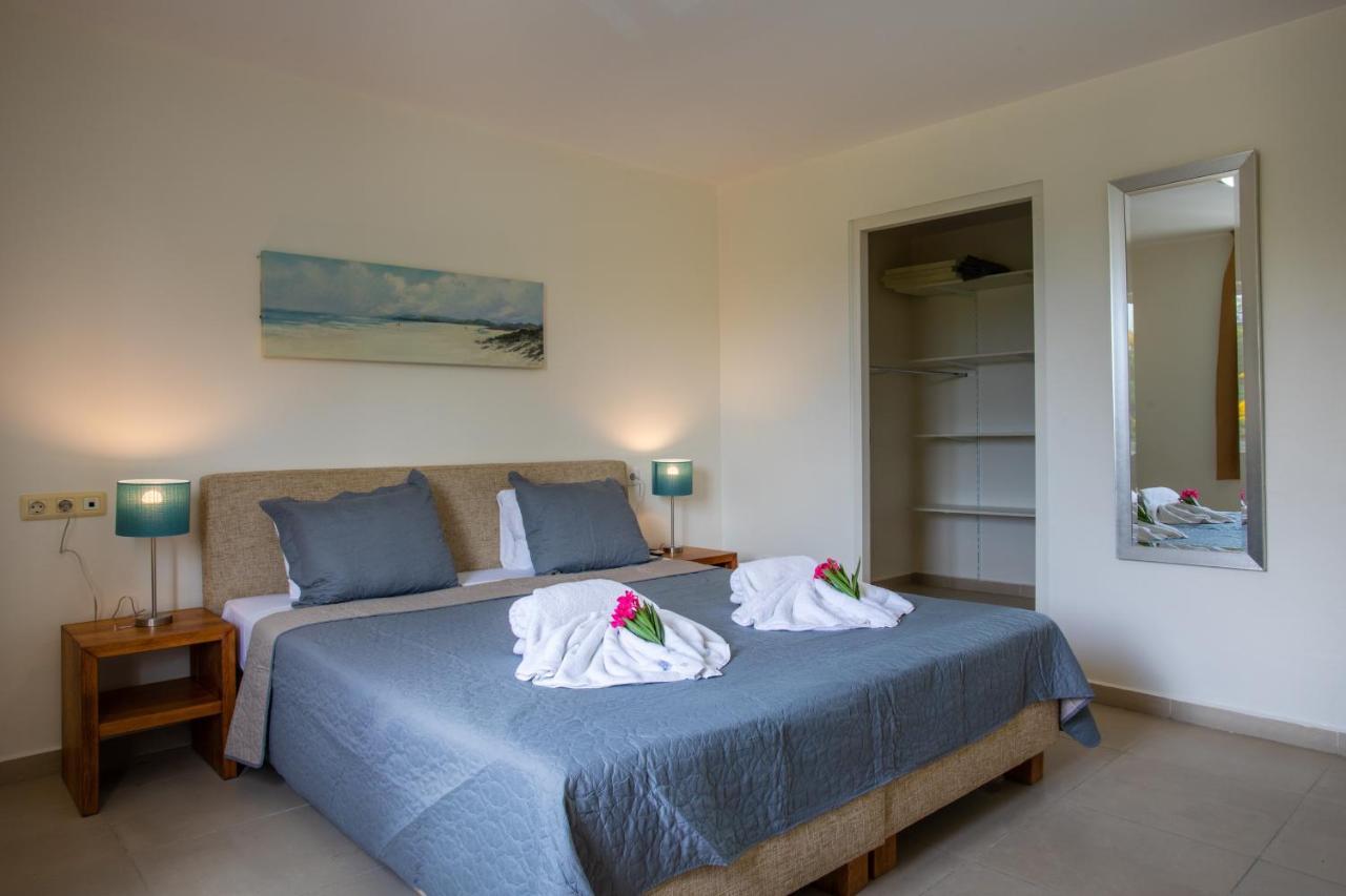 Blue Bay Apartment *