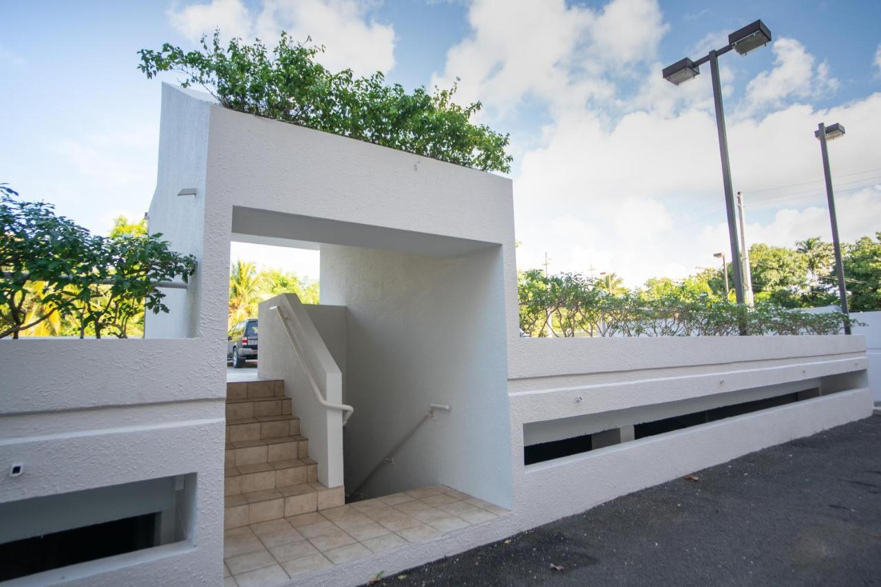 Apartment Beachfront 5th Floor At Pelican Reef Rincon