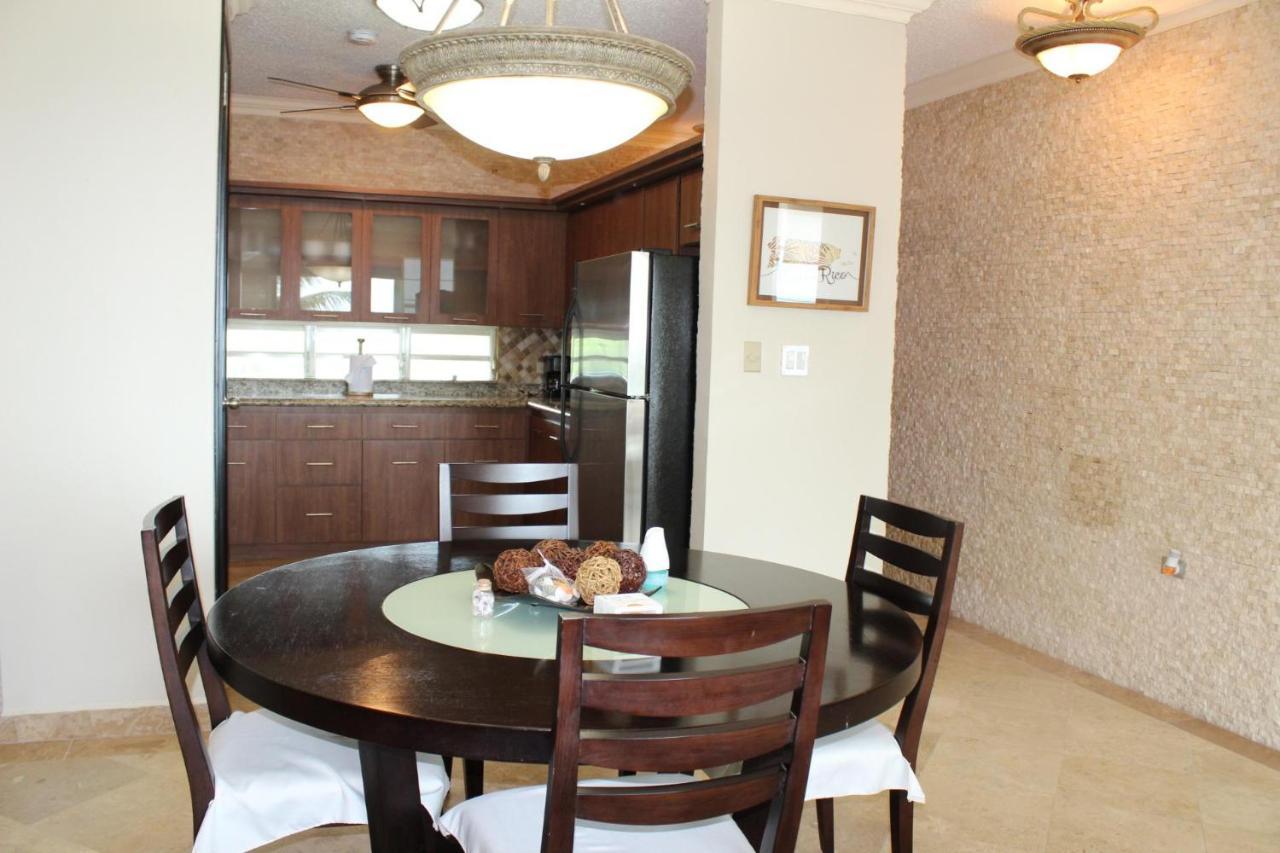 Beachfront 5th Floor At Pelican Reef * Rincon