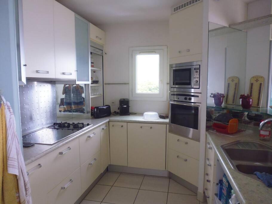 Apartment Bel Avec Piscine, Face A La