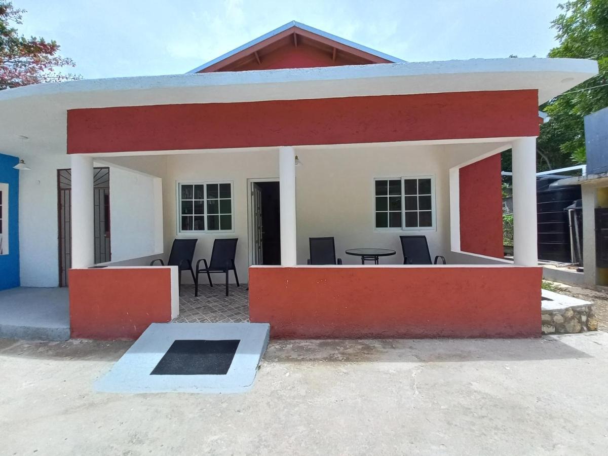 The Stoney Gate * Negril