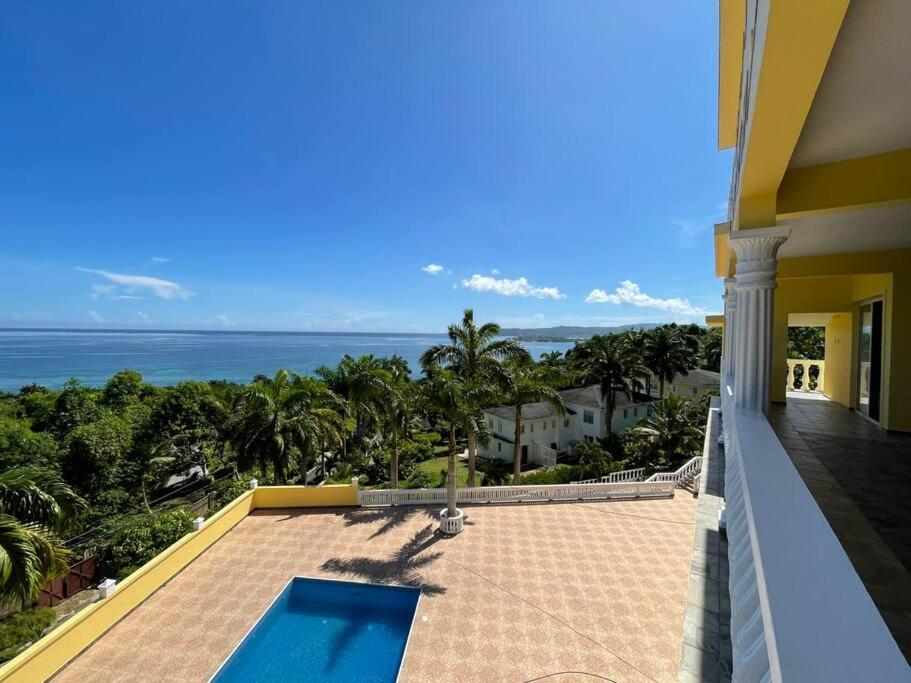 Apartment Spring Garden Mobay Luxurious Montego Bay