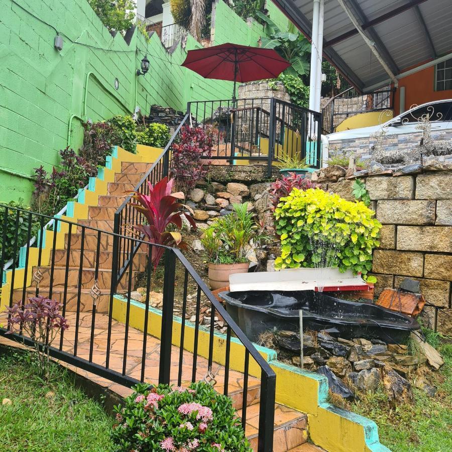 Mountain Palace * Saint Joseph