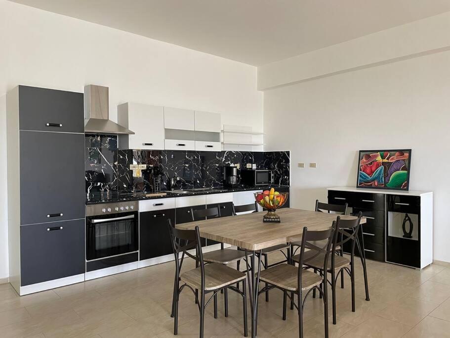 Apartment Spring Garden Mobay Luxurious *
