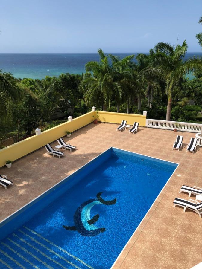 Spring Garden Mobay Luxurious