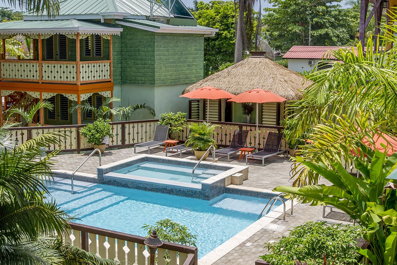 Country Country Negril