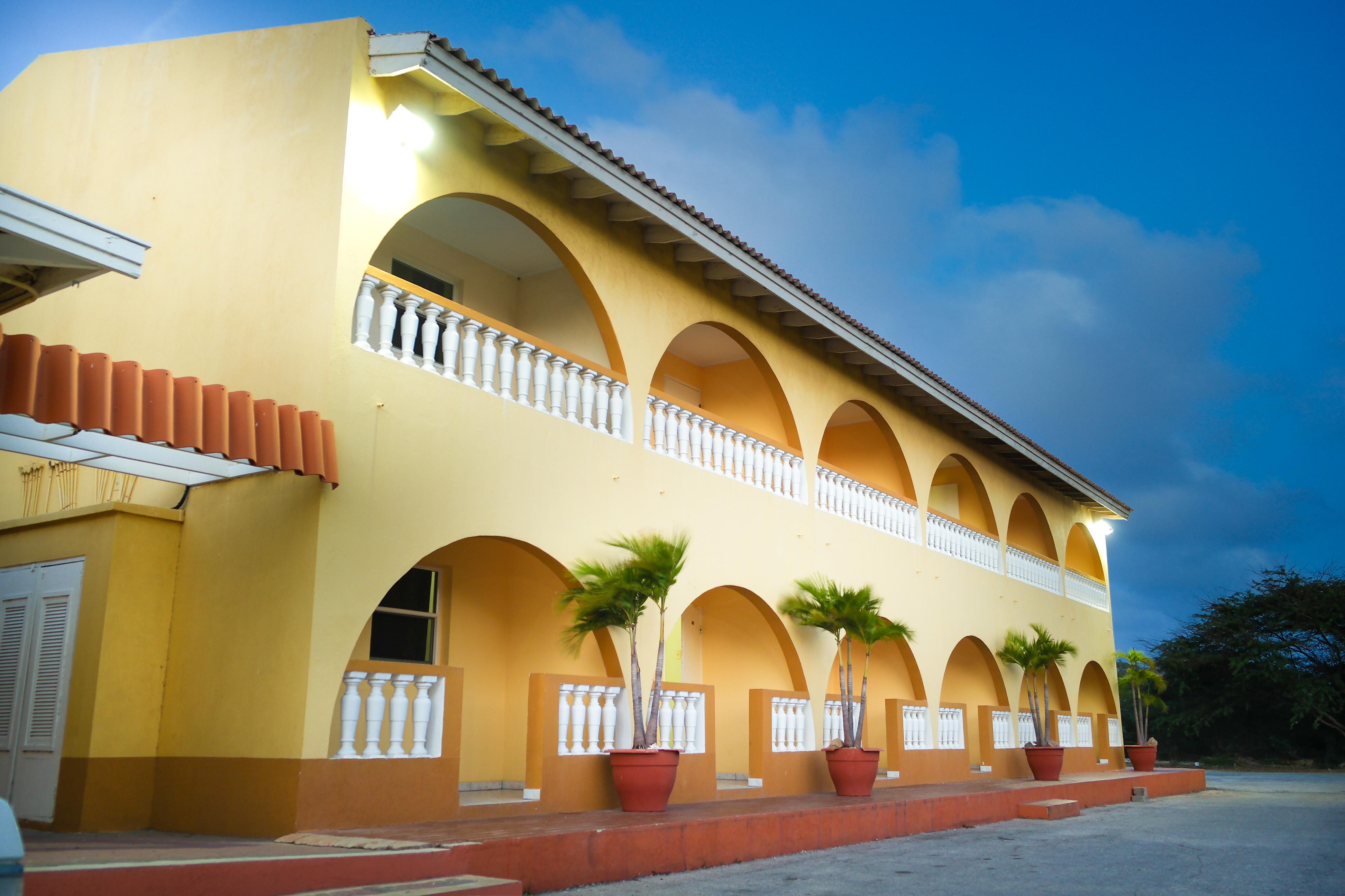 Coconut Hotel 3*
