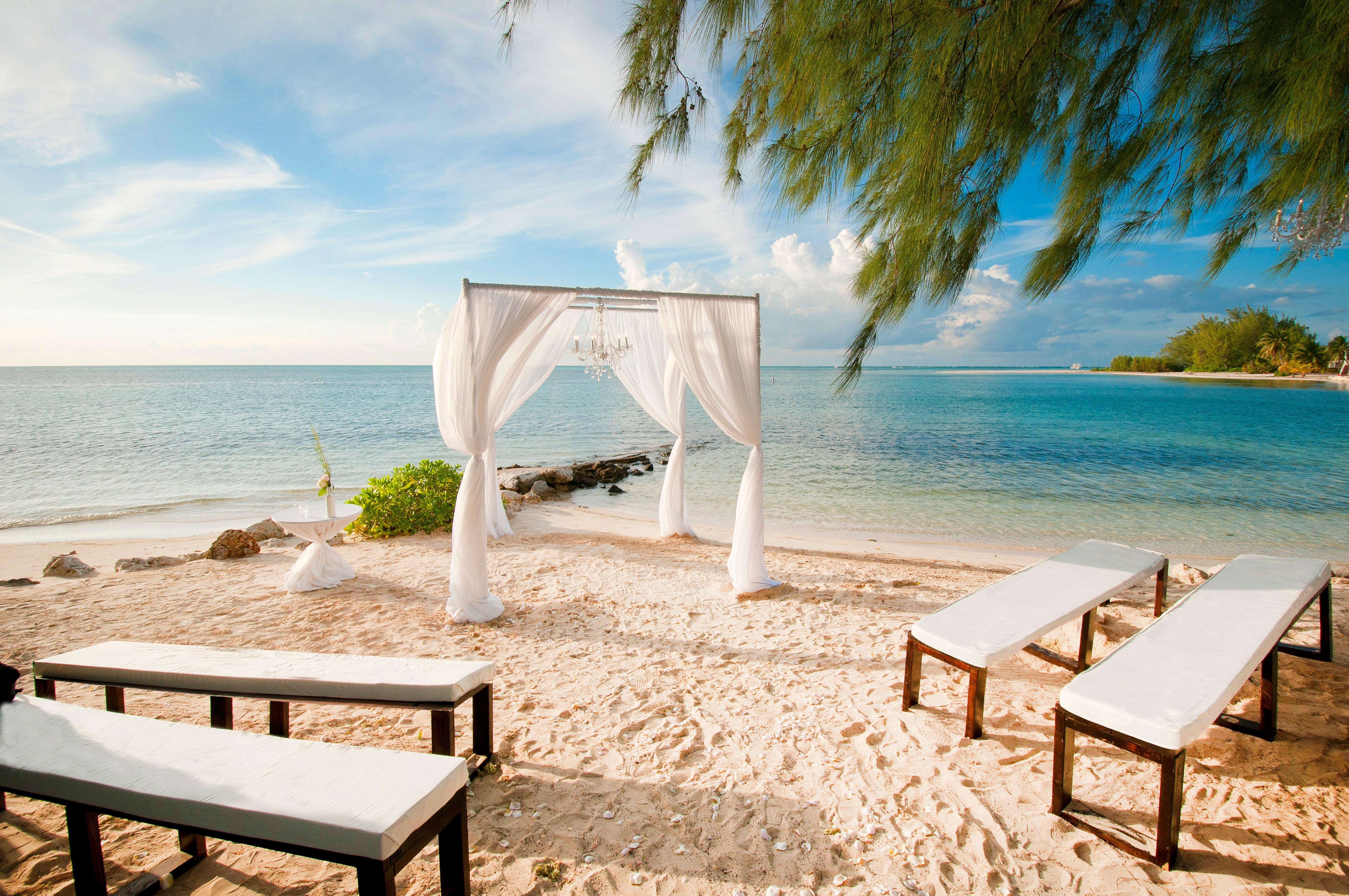 Kimpton Seafire + By Ihg Resort West Bay