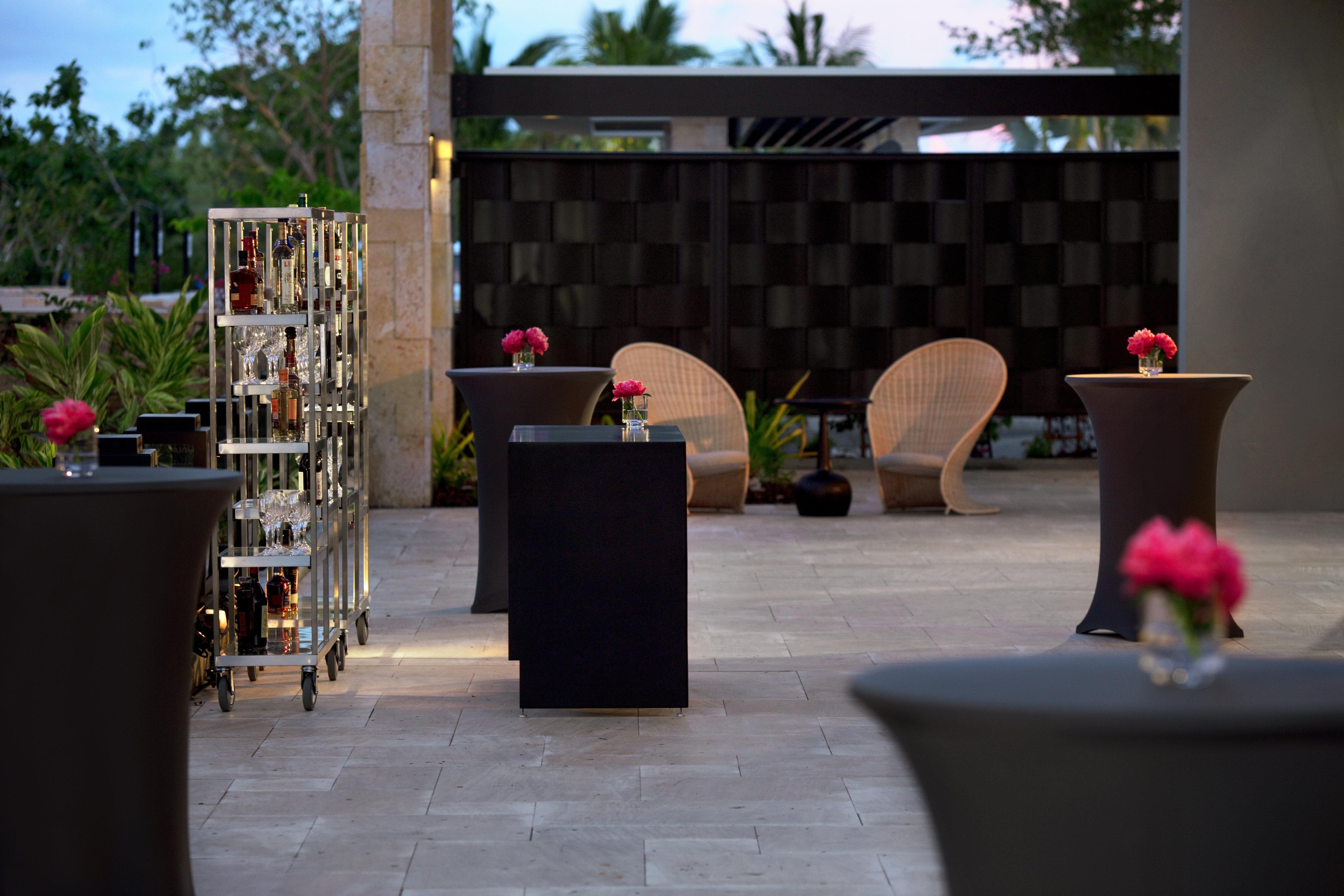 Kimpton Seafire + By Ihg 5*