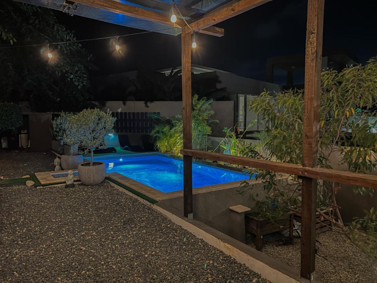 Y Solo Unique Private Walking Distance To The Guest house *