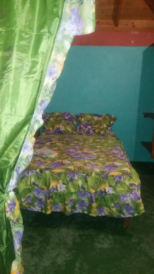 Berkey's Jungle Paradise * Roseau