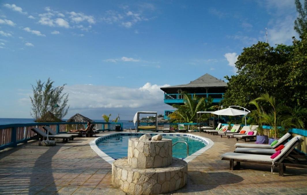 Hotel Ocean & Sun & Negril