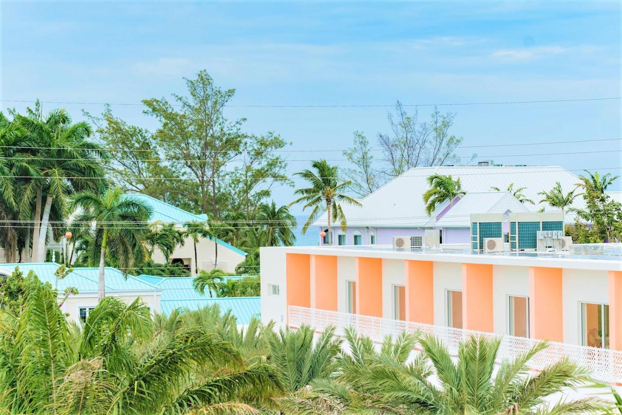 Cayman Luxury At The Grove