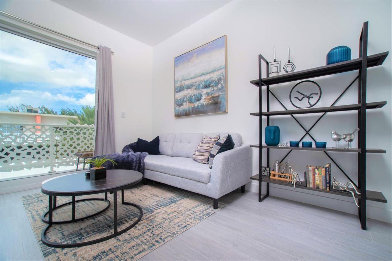 Cayman Luxury At The Grove Apartamento *