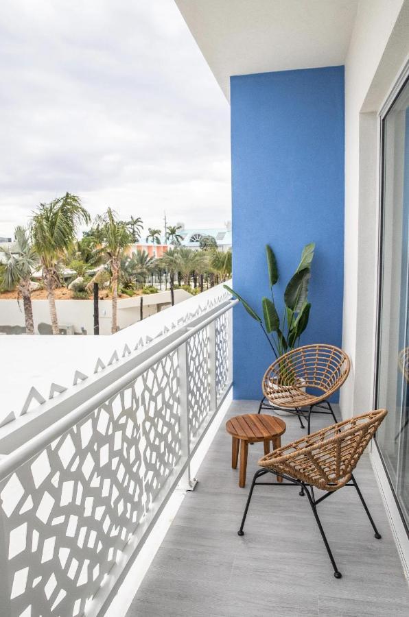 Cayman Luxury At The Grove * West Bay