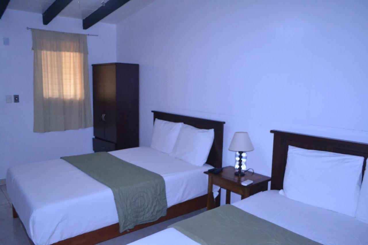 Habitation Des Lauriers Hotel 4*