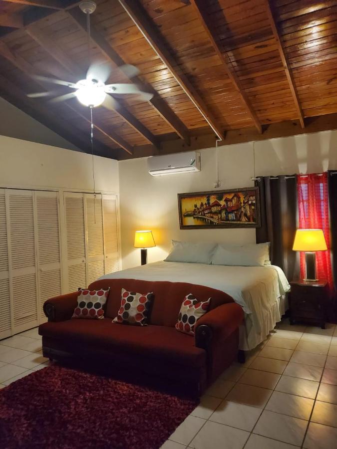 876 Ja Oasis & - By Airport
