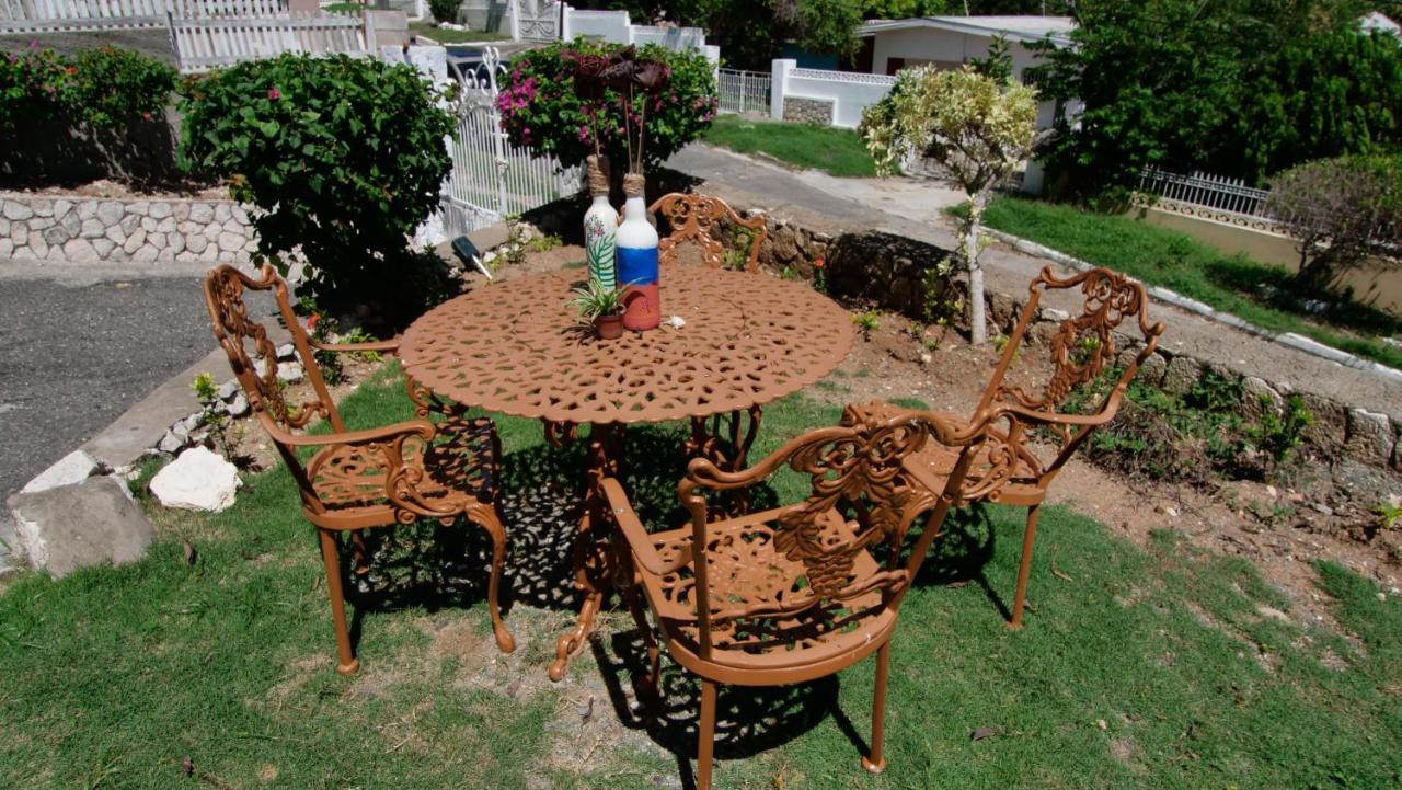 876 Ja Oasis & - By Airport