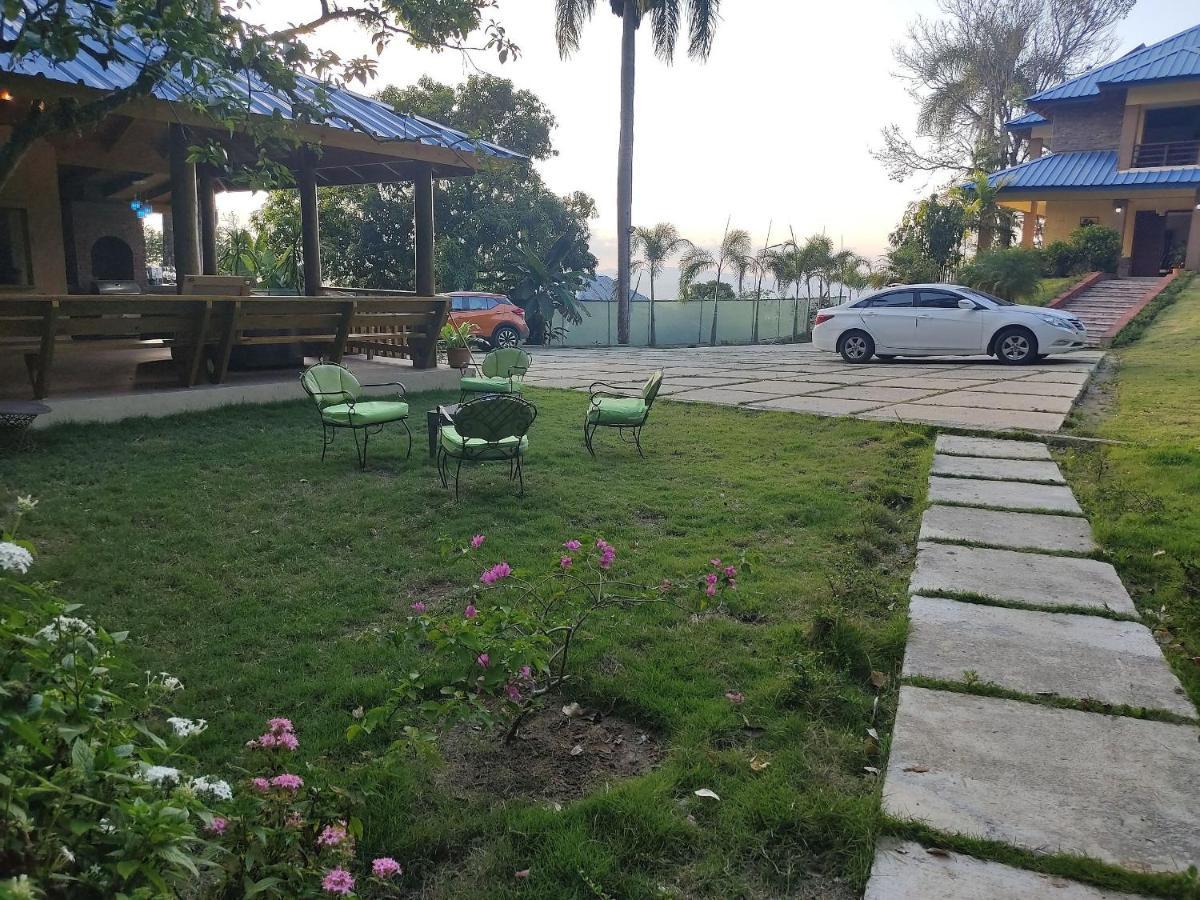Villa Village By Hospedify, Hermosa En Alturas Con Piscina, Billar, Y Bbq Jarabacoa