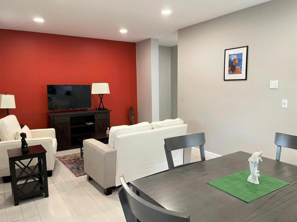 Hillsboro Condominiums Aparthotel