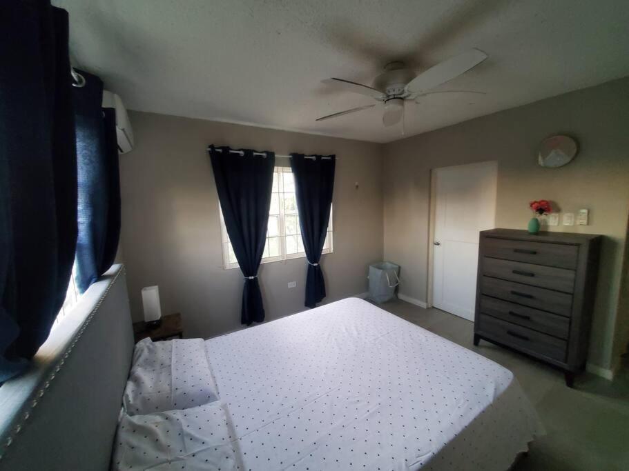 Modern At The Worthington Apartment *