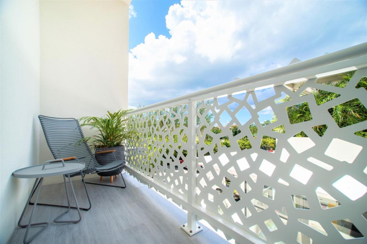 Cayman Luxury At The Grove * West Bay