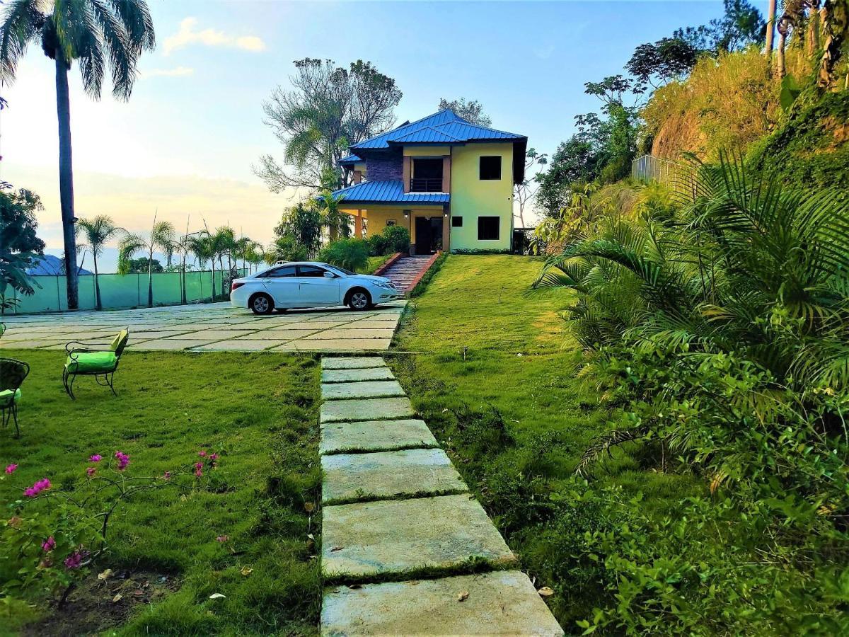 Village By Hospedify, Hermosa En Alturas Con Piscina, Billar, Y Bbq * Jarabacoa
