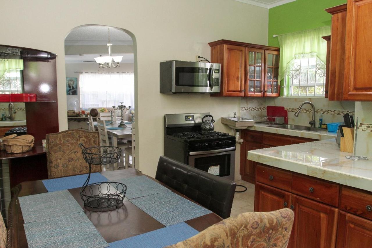 Bella Vista Vacation Apartment