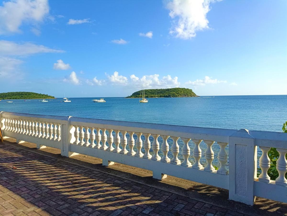 Waterside Hostel Vieques