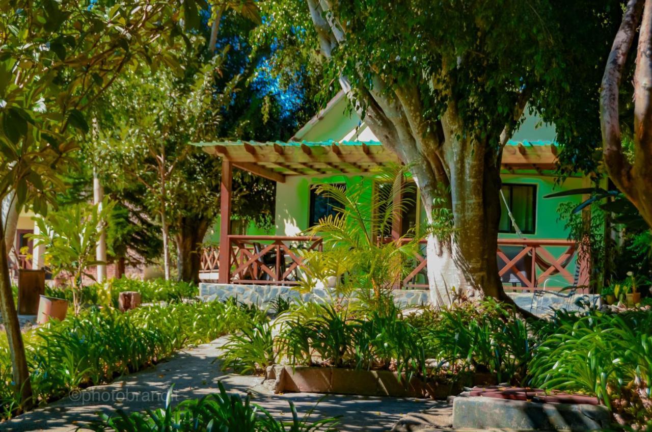 Rancho & De La Montana Constanza