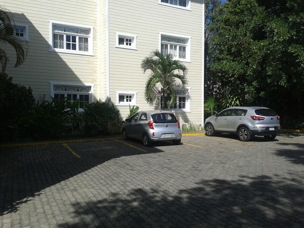 Balcones Apartment
