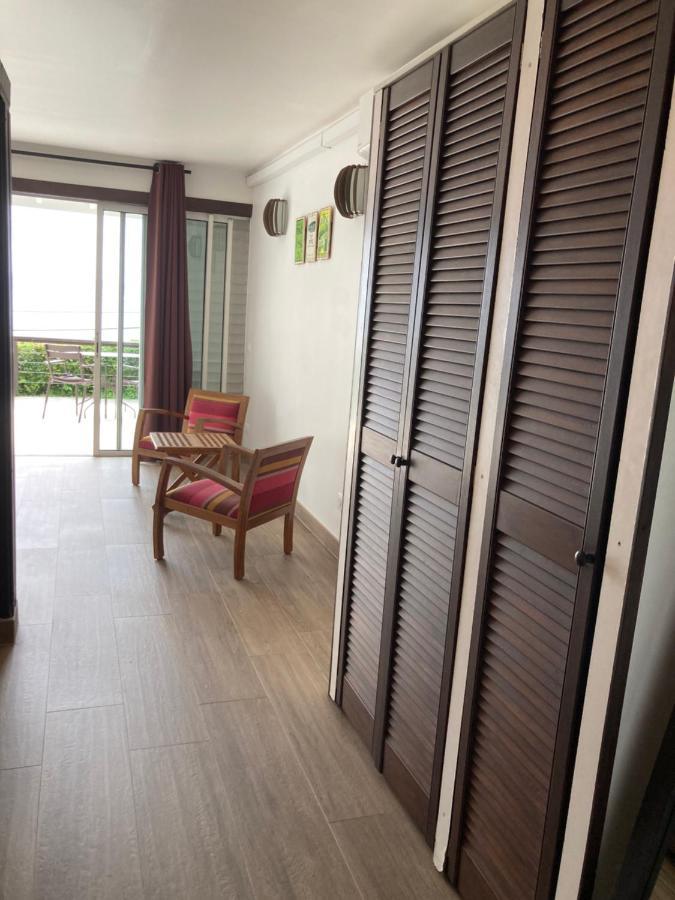 Habitation Desrosiers Apartamento Les Trois-Ilets