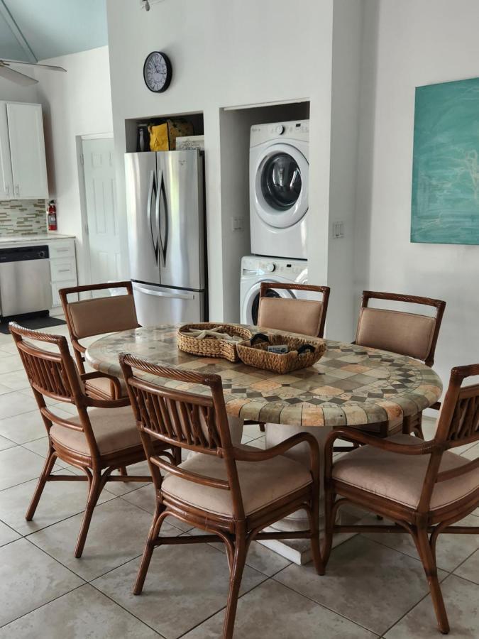 The Tides, Grace Bay 3*