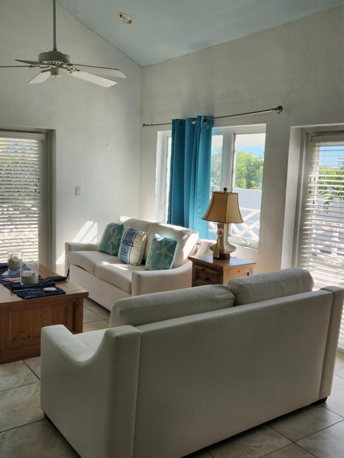 The Tides, Grace Bay The Bight Settlements