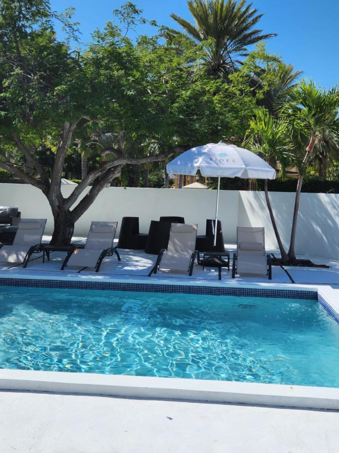 The Tides, Grace Bay 3*