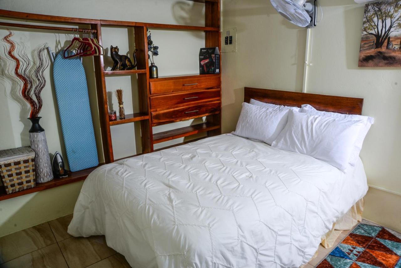 Three Palm Guest house
