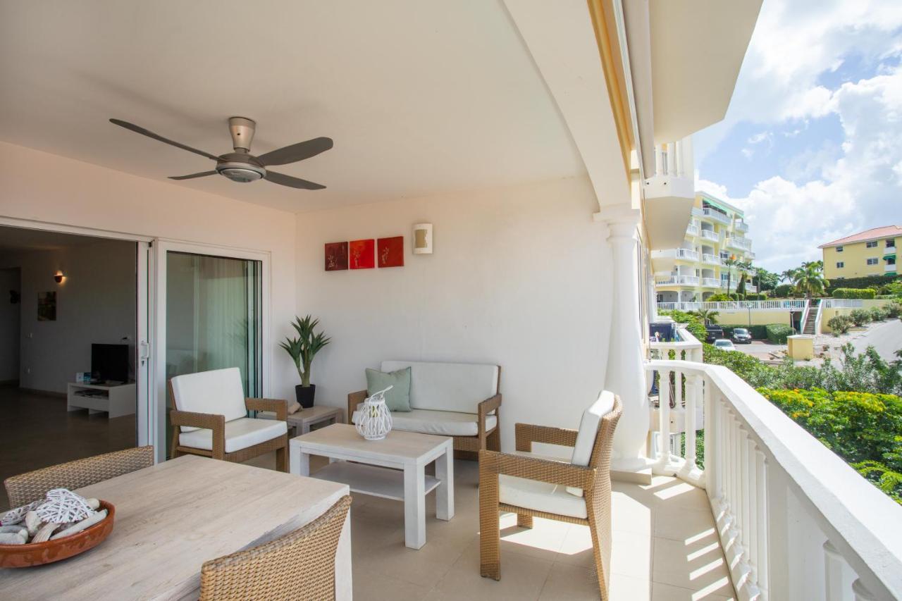 Blue Bay Apartment *