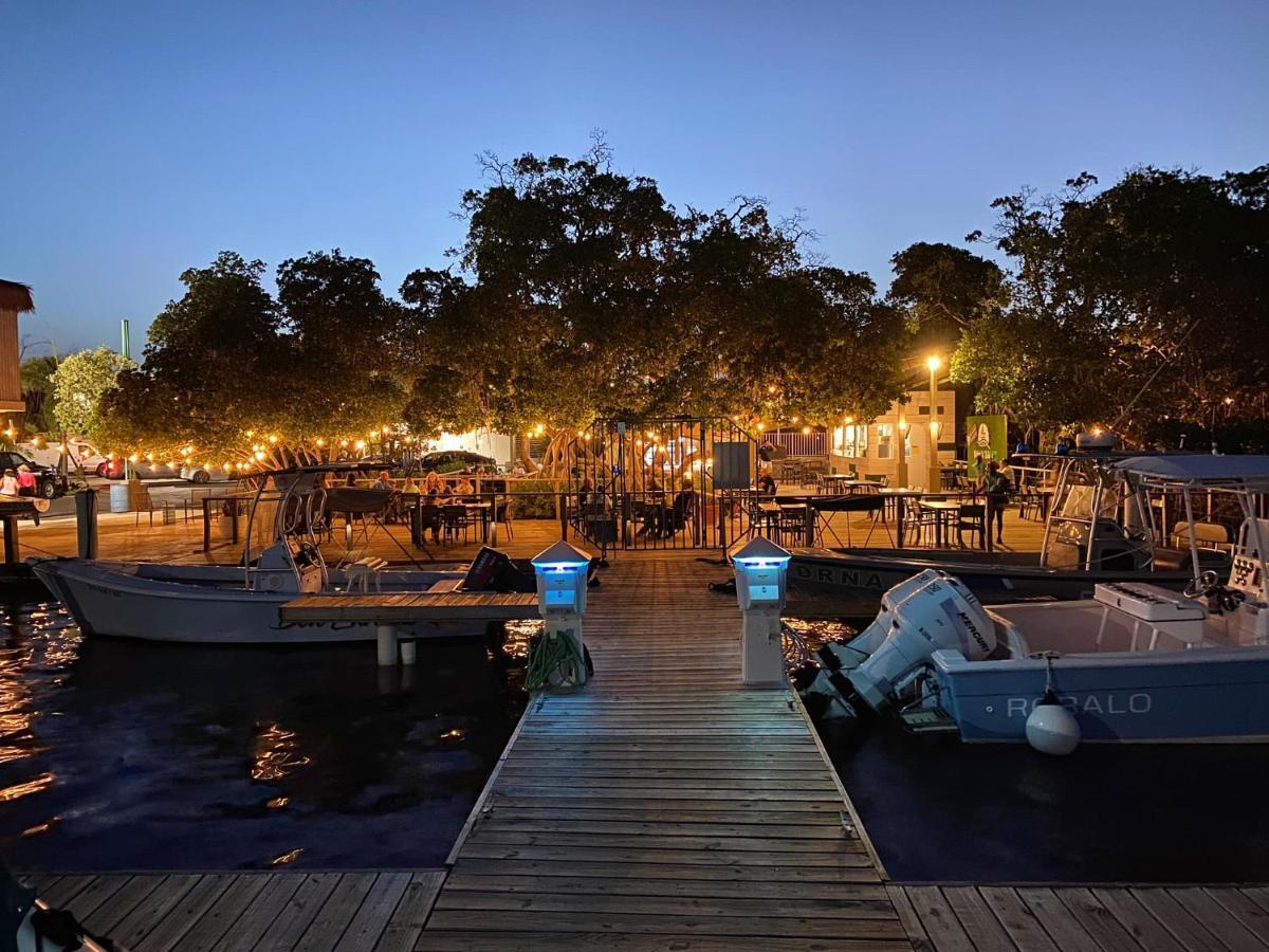Marina De Salinas