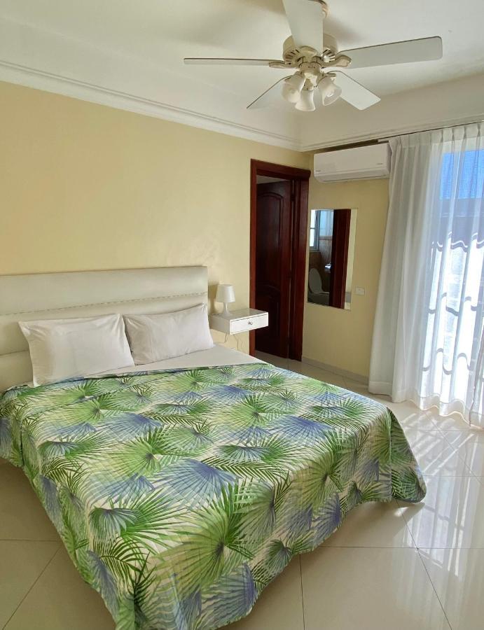 Aparthotel Shakey
